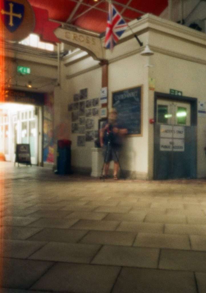 Test shots taken with the Alfie TYCH+ with Flic film Apollo 18 (400 shot at 200)