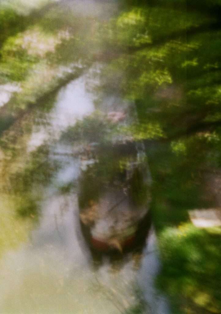 Test shots taken with the Alfie TYCH+ with Flic film Apollo 18 (400 shot at 200)