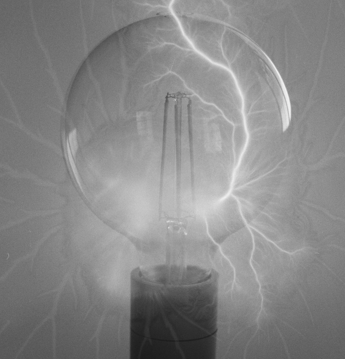 Marketing photo for Revolog Tesla BW from their website